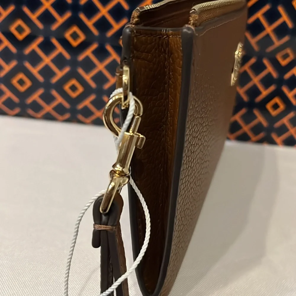 Tory Burch Chelsea Wallet Wristlet